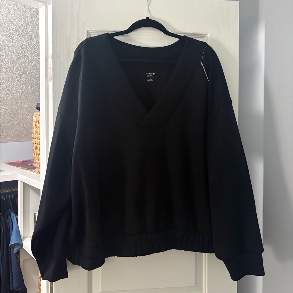 Old Navy Bounce Fleece Crewneck